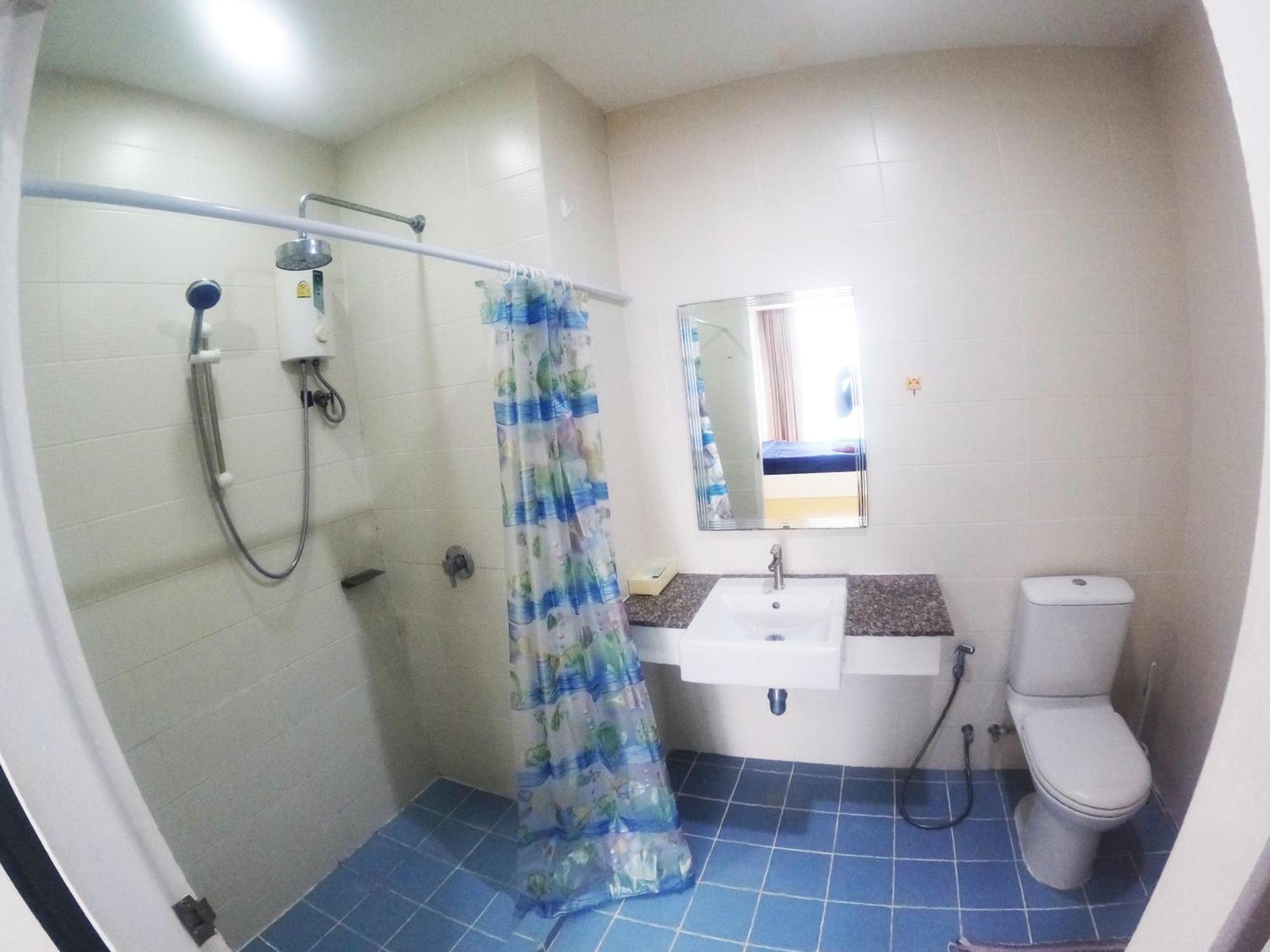 Chung cư 50 m² 1 phòng ngủ, 1 phòng tắm riêng ở Klong Muang Ngoại thất bức ảnh